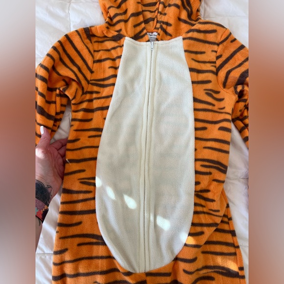 Tiger Striped Kids One Piece Costume with Hood - Picture 4 of 8
